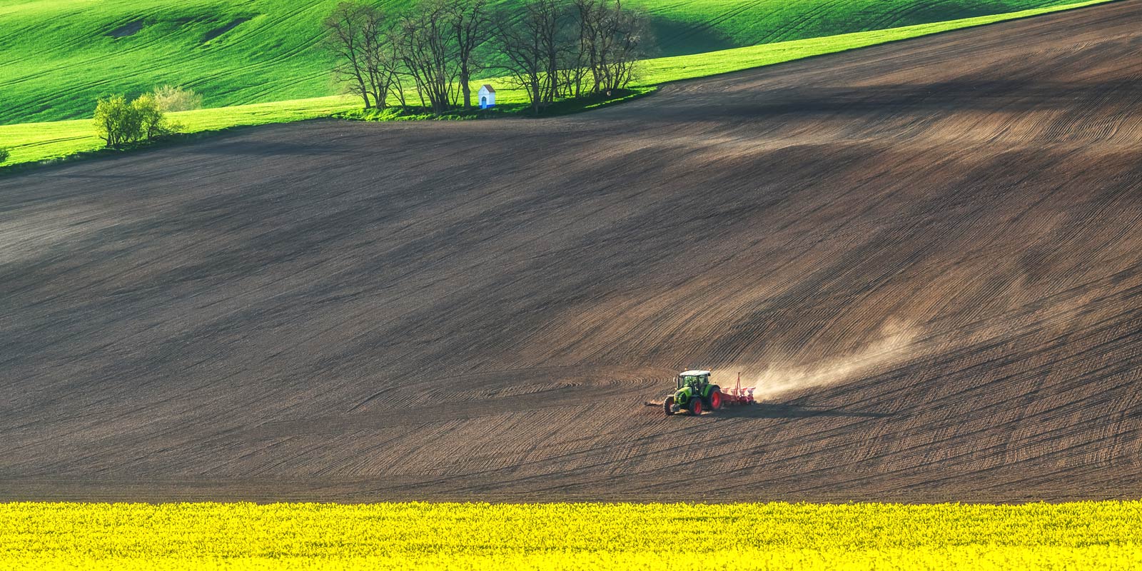 Kanzlei RISTO HANSEN: Astrid Risto - Landwirtschaftsrecht - Hofübergabe - Flächenverkauf - Anwaeltin und Notarin Adelebsen und Göttingen